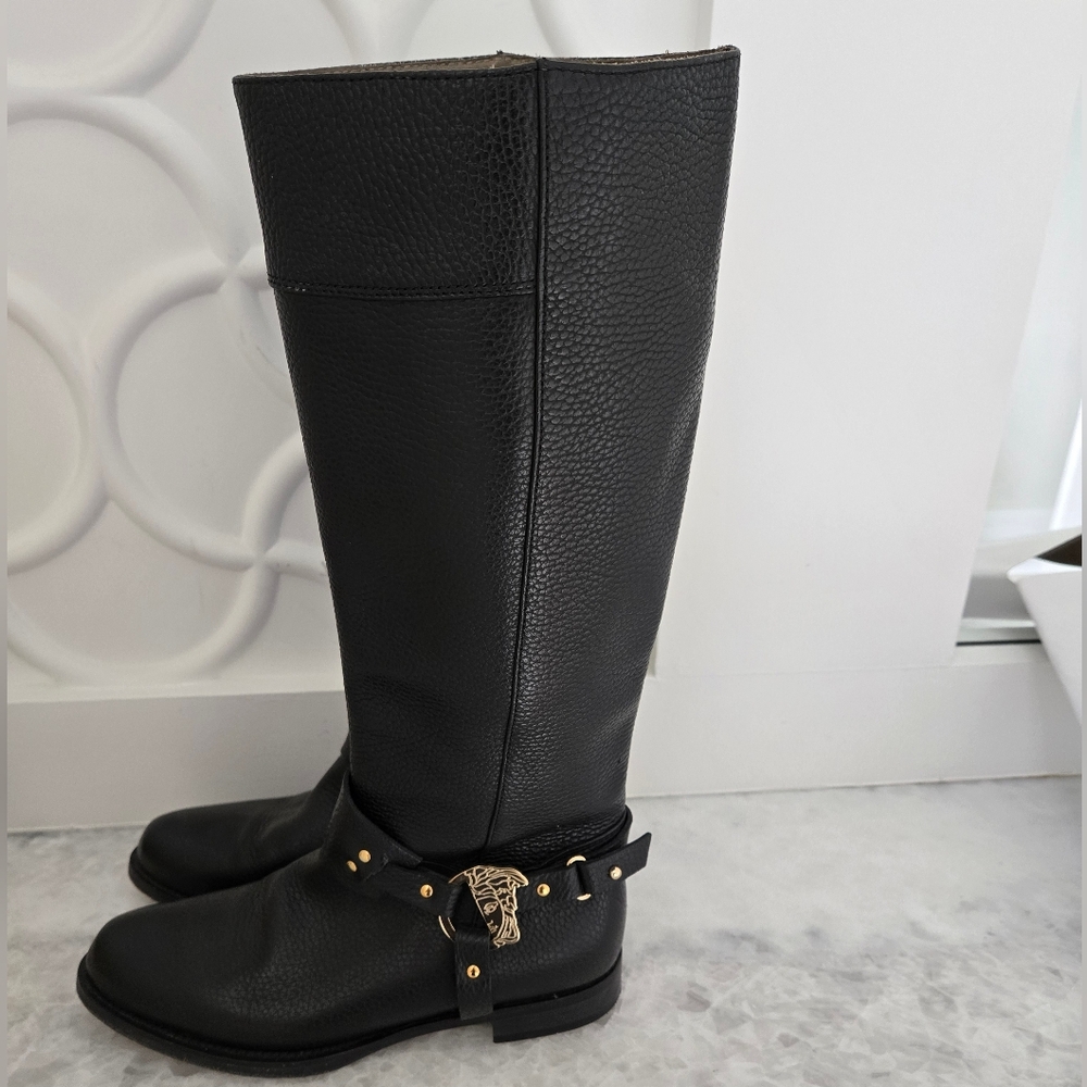 Versace boots sz 35